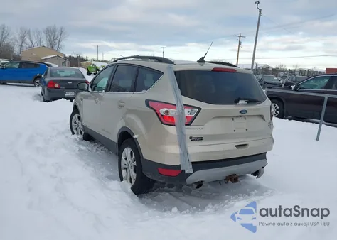2018 Ford Escape Sel z USA, uszkodzony, nr VIN 1FMCU9HD7JUC28807